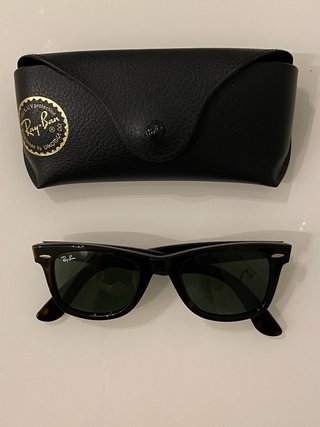 Gafas de Sol RayBan Wayfarer Polarizada A ESTRENAR