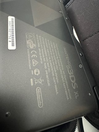 Nintendo 3DS XL Edición Especial Zelda Dorada