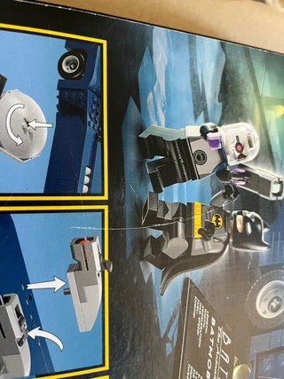 LEGO Batman 76274 Batmobile vs. Harley Quinn & Mr.