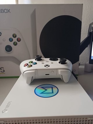 Xbox Series S 512GB con Hello Kitty