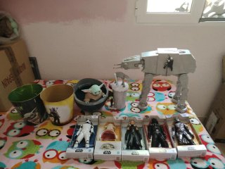 Lote Star Wars: Figuras y Vehículo AT-AT
