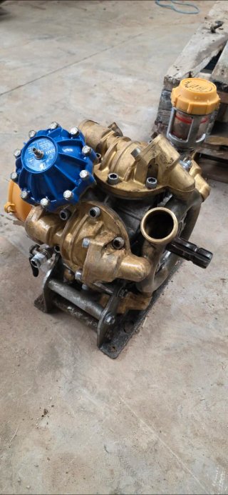 Bomba Bertolini IDB 1400 VD