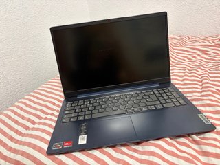 Laptop Lenovo IdeaPad 3 Azul