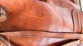 Mochila de cuero , piel artesanal