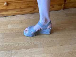 Sandalias cuña Clarks
