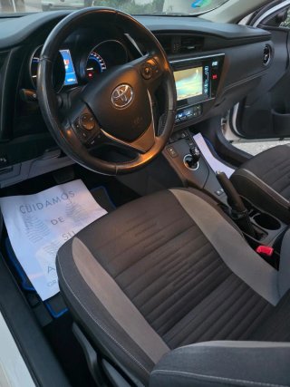 Toyota Auris 2016