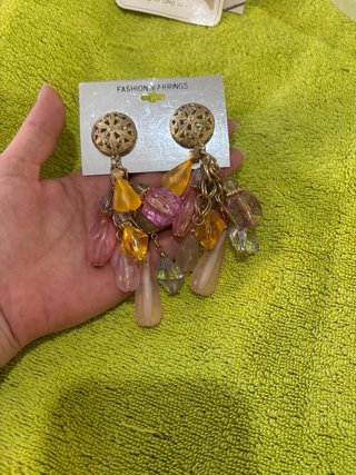 Pendientes largos con abalorios