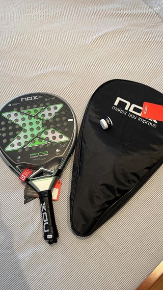 Pala de Pádel NOX AT10 Genius Luxury A.Tapia