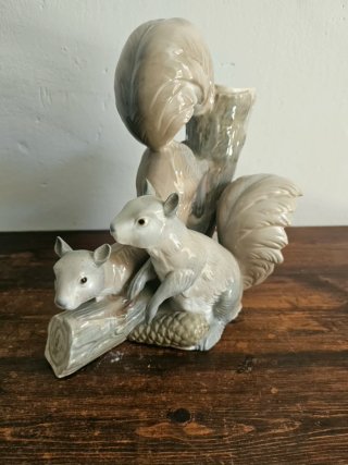 Figura Zaphir Ardillas Porcelana Vintage spain