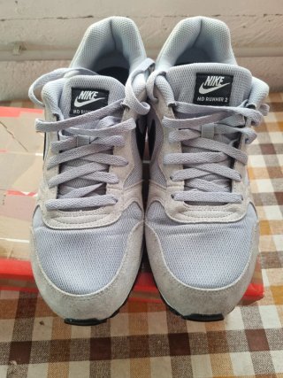 Nike md runner 2