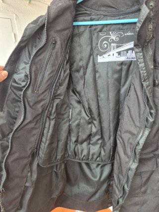 Chaqueta parka moto negra