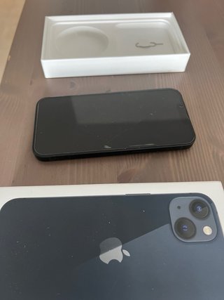 Dos iPhone 13 Negros por 520€