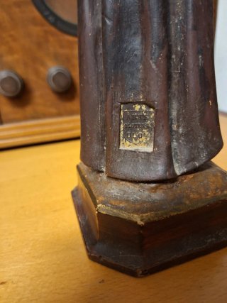 San Antonio de Padua figura religiosa