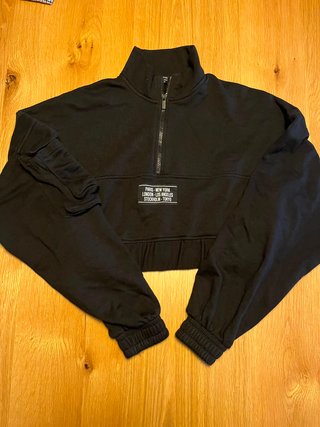 Sudadera corta negra mujer