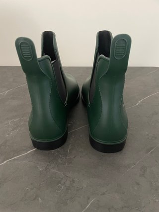 Botas de agua Chelsea verde oliva tacón bajo