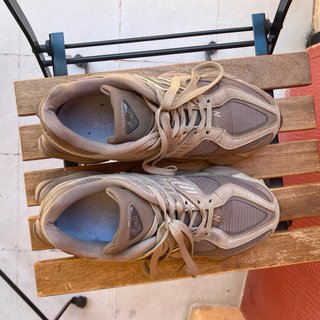 Zapatillas New Balance 9060 Beige/café claro