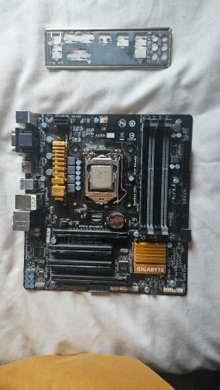Placa Base Gigabyte GA-H97M-D3H LGA1150
