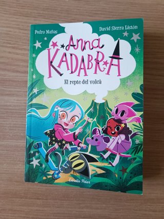 Pack 2 Libros Anna Kadabra en Catalán Vol. 1 y 14