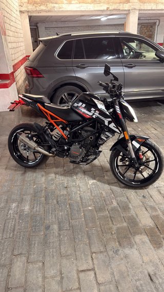 KTM Duke 125 2017 Negra/Naranja