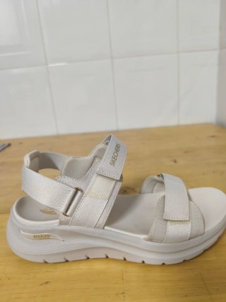 Sandalias Skechers Blancas Mujer
