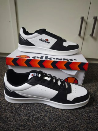 Zapatillas Ellesse Negras y Blancas Talla 46