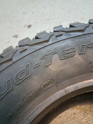 BFGoodrich Mud-Terrain T/A KM3 LT265/75R16
