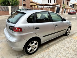 SEAT Ibiza 2006 con 114000 km