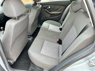 SEAT Ibiza 2006 con 114000 km