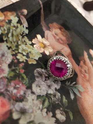 Sortija plata con perla rosa con brillantitos
