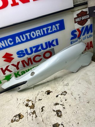 Tapa Lateral Derecha Honda SH 125/150i Blanca