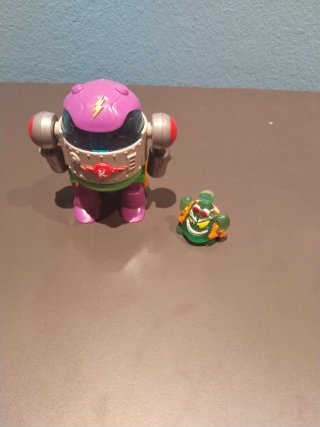 Lote de figuras y vehículos Superthings