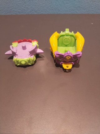 Lote de figuras y vehículos Superthings