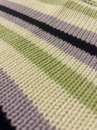 Top de punto Lefties rayas verde y lila