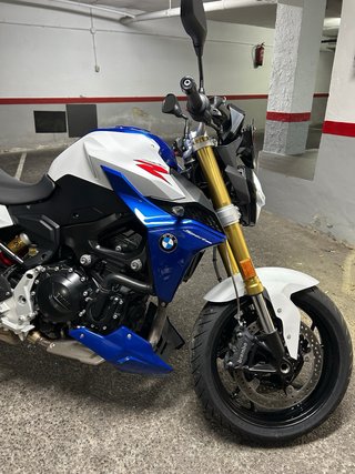 BMW F900 R 2023