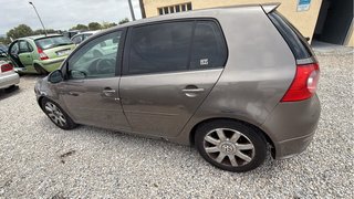 Volkswagen Golf 2004