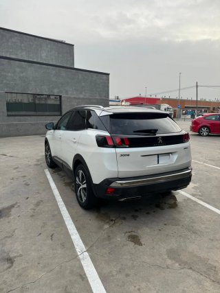 Peugeot 3008 2018 ( negociable )