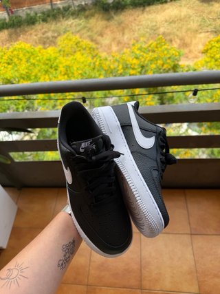 Nike Air Force 1 Negras y Blancas