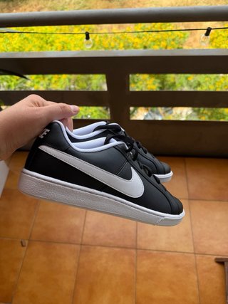 Nike Court Zapatillas Negras y Blancas