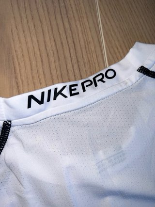 Camiseta Nike Pro Compresión Blanca