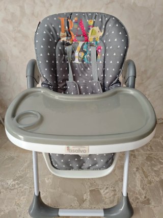 Trona reclinable bebé gris con estampado