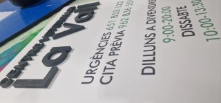 LETRAS Y LOGOS CORPOREOS PERSONALIZADOS