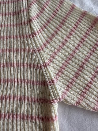 Top Maksu crudo con rayas rosas Talla Única