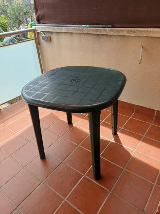 Mesa de terraza de plástico