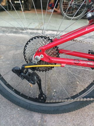 Bicicleta Specialized Hotrock 24 10v