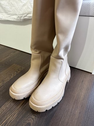 Botas altas beige Talla 39
