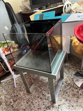Acuario Óptico water box cube 80L con Sump