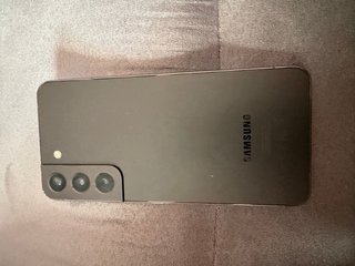 Samsung Galaxy S22 da 128 GB per configurazione facile