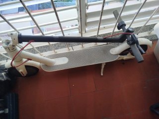 Patinete Eléctrico Blanco Xiaomi. Poco uso.