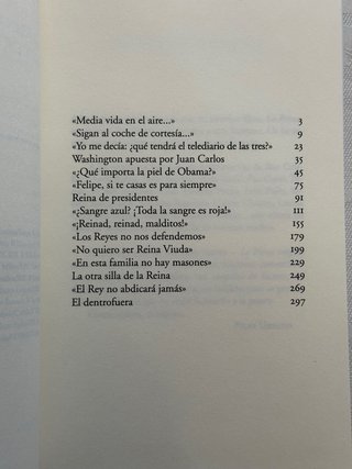 Libro La Reina muy de cerca Pilar Urbano