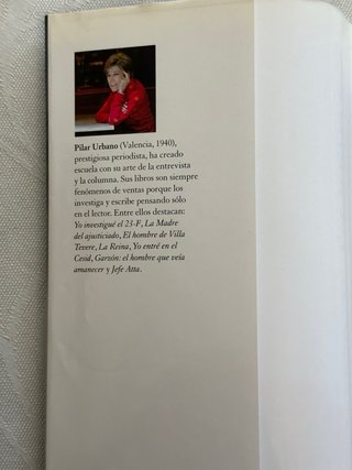 Libro La Reina muy de cerca Pilar Urbano
